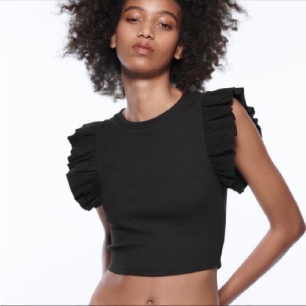 ZARA ruffle sleeve black top 3253 310